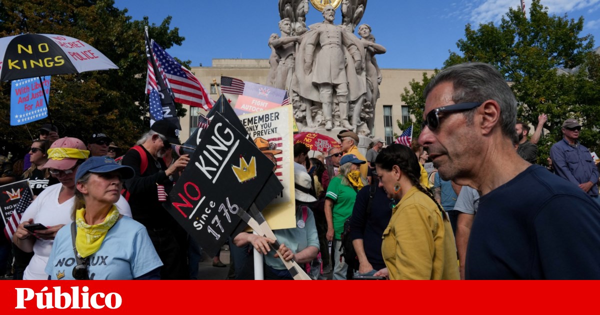 Norte-americanos protestam em Lisboa contra políticas de Trump