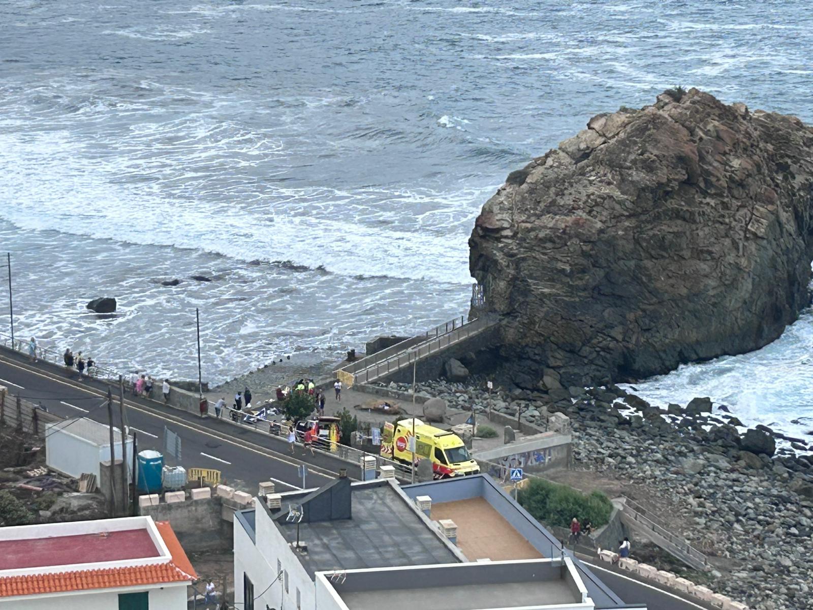 Homem de 62 anos morre afogado numa praia na Costa da Caparica | Acidentes | PÚBLICO
