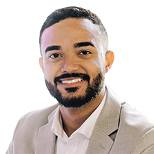 José and the thousands who will come: the new Nationality Law that Marcelo may block