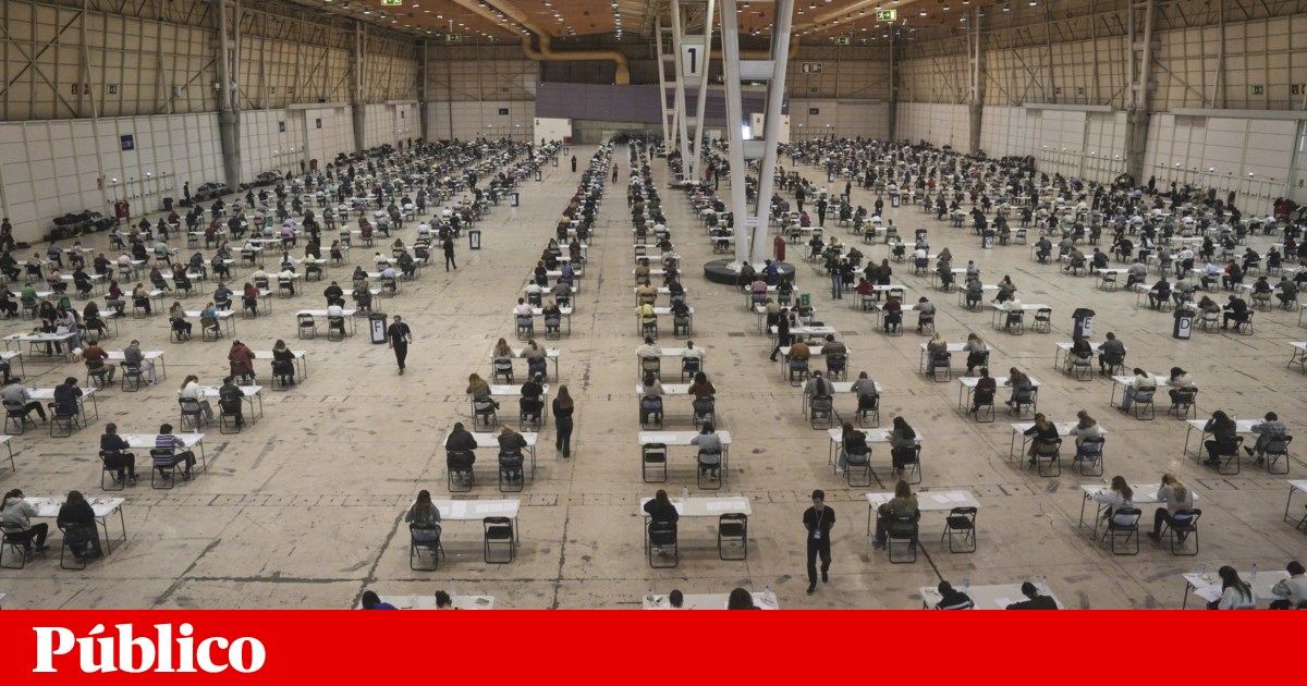 Future doctors take entrance exam. "I hope the result reflects my studies"