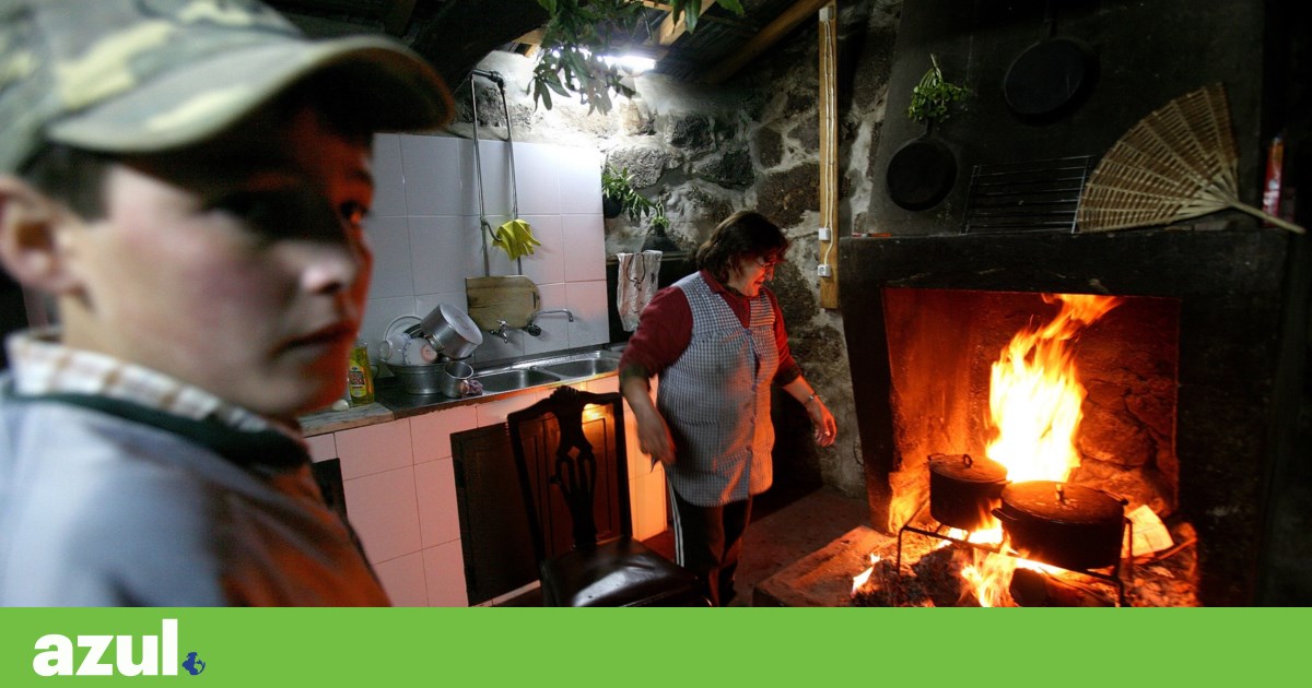 Burning firewood is worse for the climate than coal. Here's how to make a better fireplace