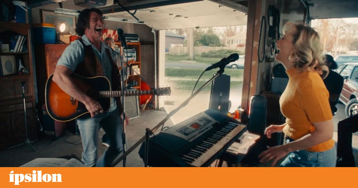 Song Sung Blue: the working class won't go to heaven