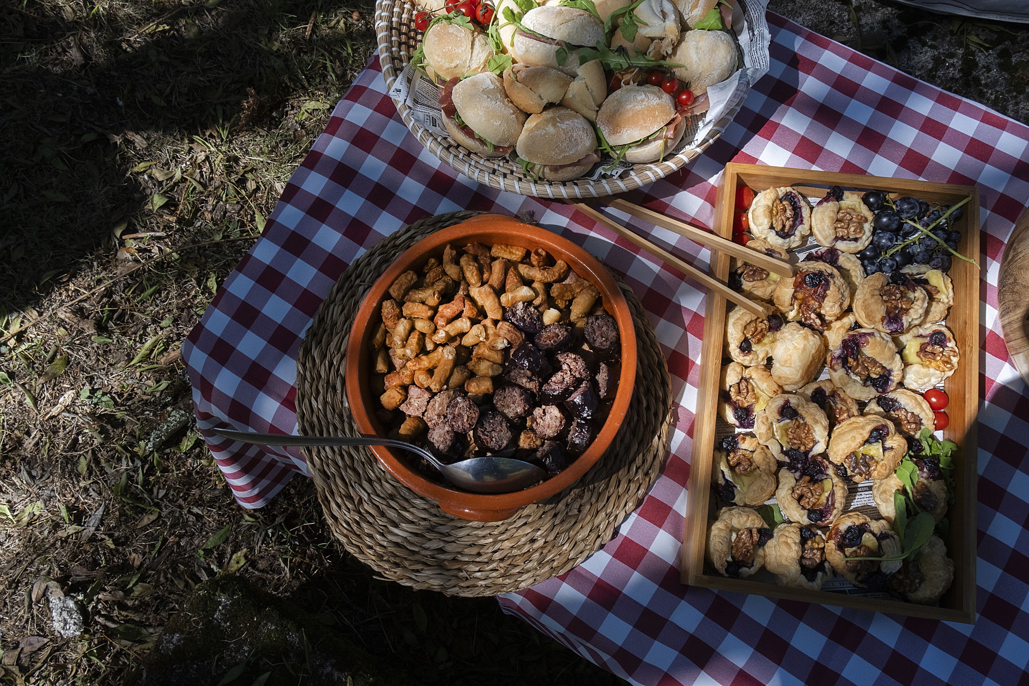 asm adriano miranda - 14 Setembro 2023 - PORTUGAL, Vila Verde - Minho - Trilho do Fojo do Lobo - trilhos caminhadas, rojoes, gastronomia