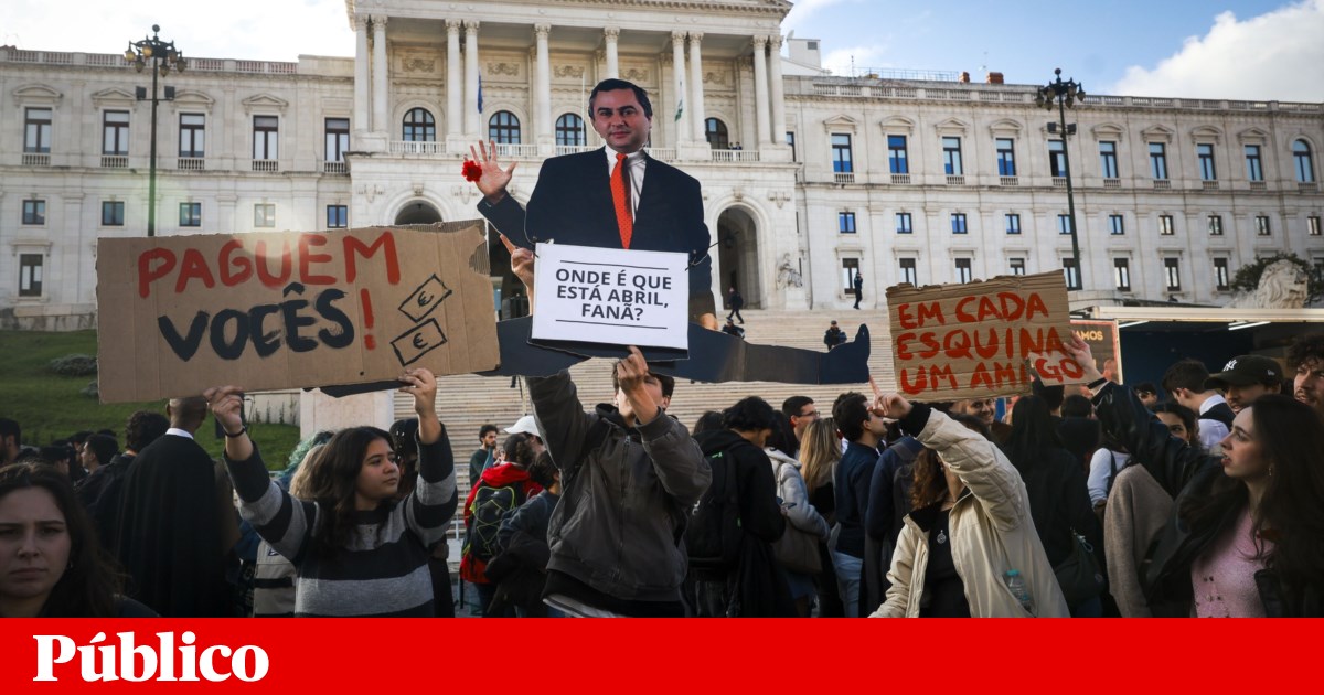 Tuition fees return to Parliament today under the Bloco's initiative: key points of seven proposals