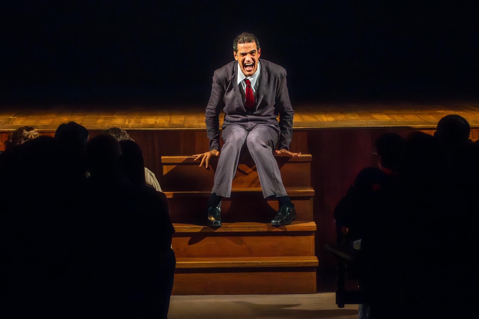 A peça foi gerada e gestada em Portugal”, diz Mateus Solano, sobre “O  Figurante” | Entrevista | PÚBLICO