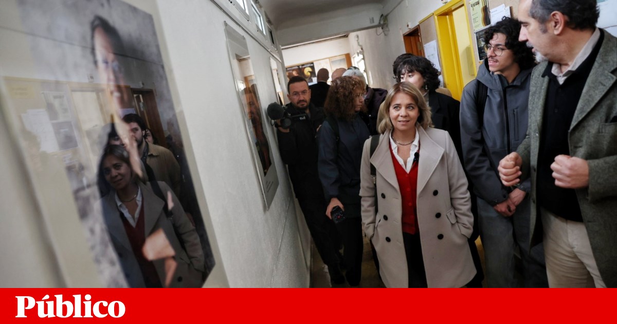 Trying to "break taboos", Catarina Martins rejects "cities for tourists" and "low wages"