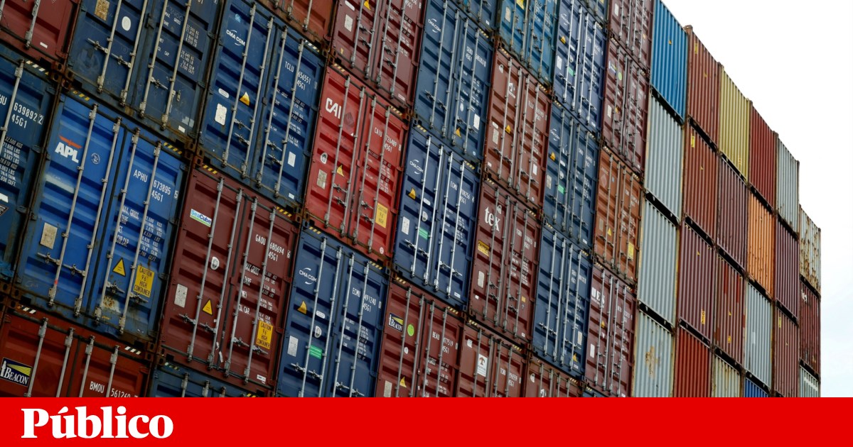 MEPs suspend tariff agreement and consider deploying trade 'bazooka' against the US