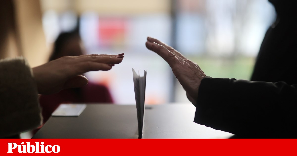 Presidential election goes to a second round: who will vote for whom?