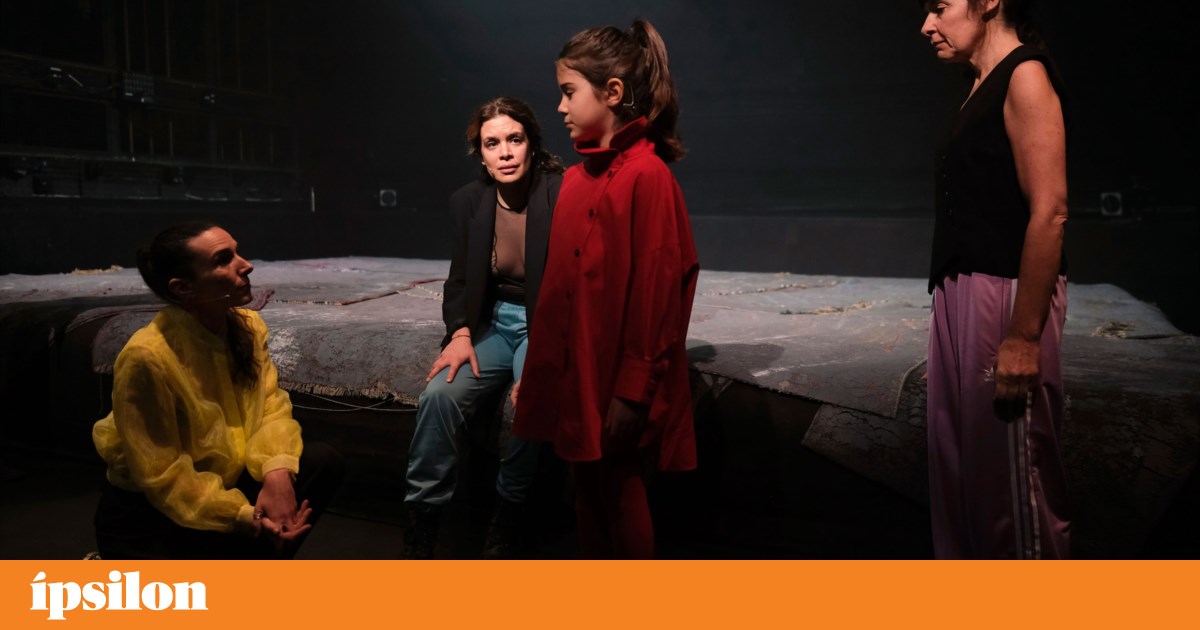 In <em>Blind Justice</em>, Sara de Castro presses her ear to the 'most heinous' of crimes