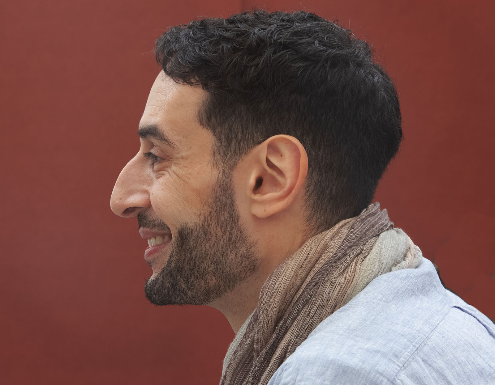 L'écrivain Éric Chacour le 29 septembre 2024 à Vincennes. (Photo by Raphael GAILLARDE/Gamma-Rapho via Getty Images)