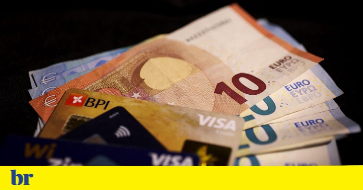 AIMA enables fully digital renewal of Residence Permits for Investment