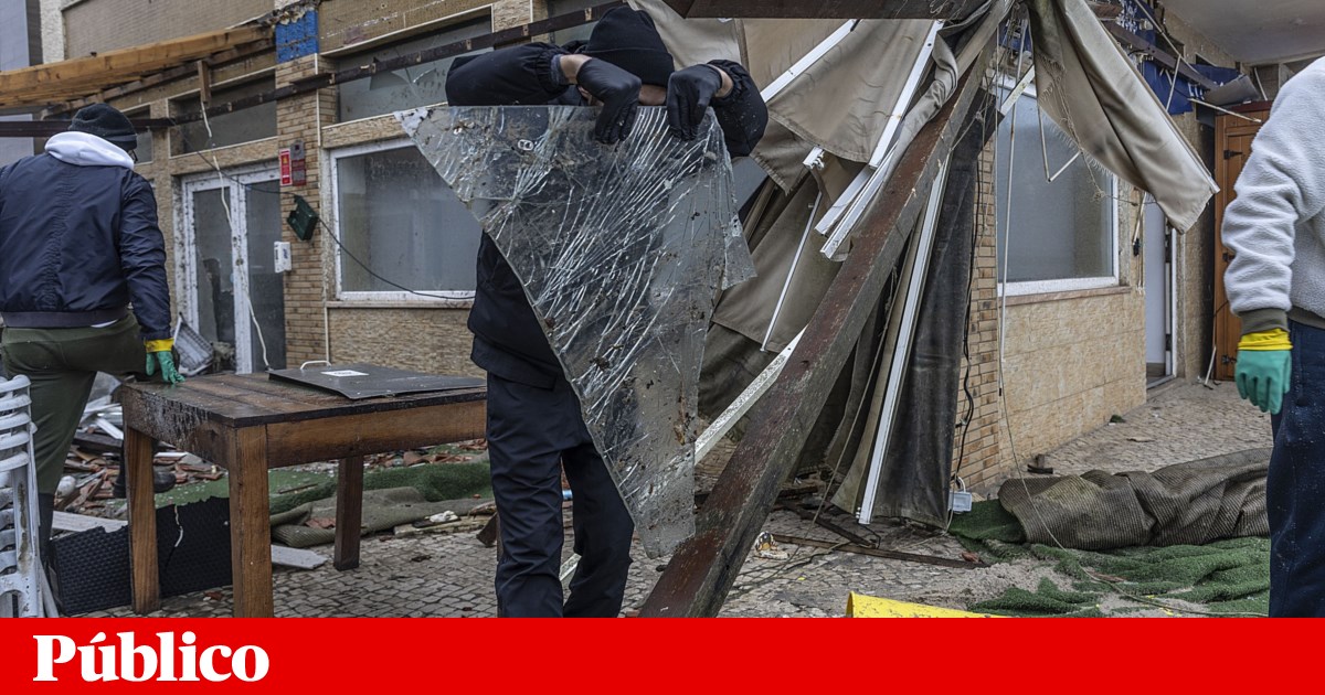 Praia da Vieira: 'No one turned up here. We're on our own and at our own risk'