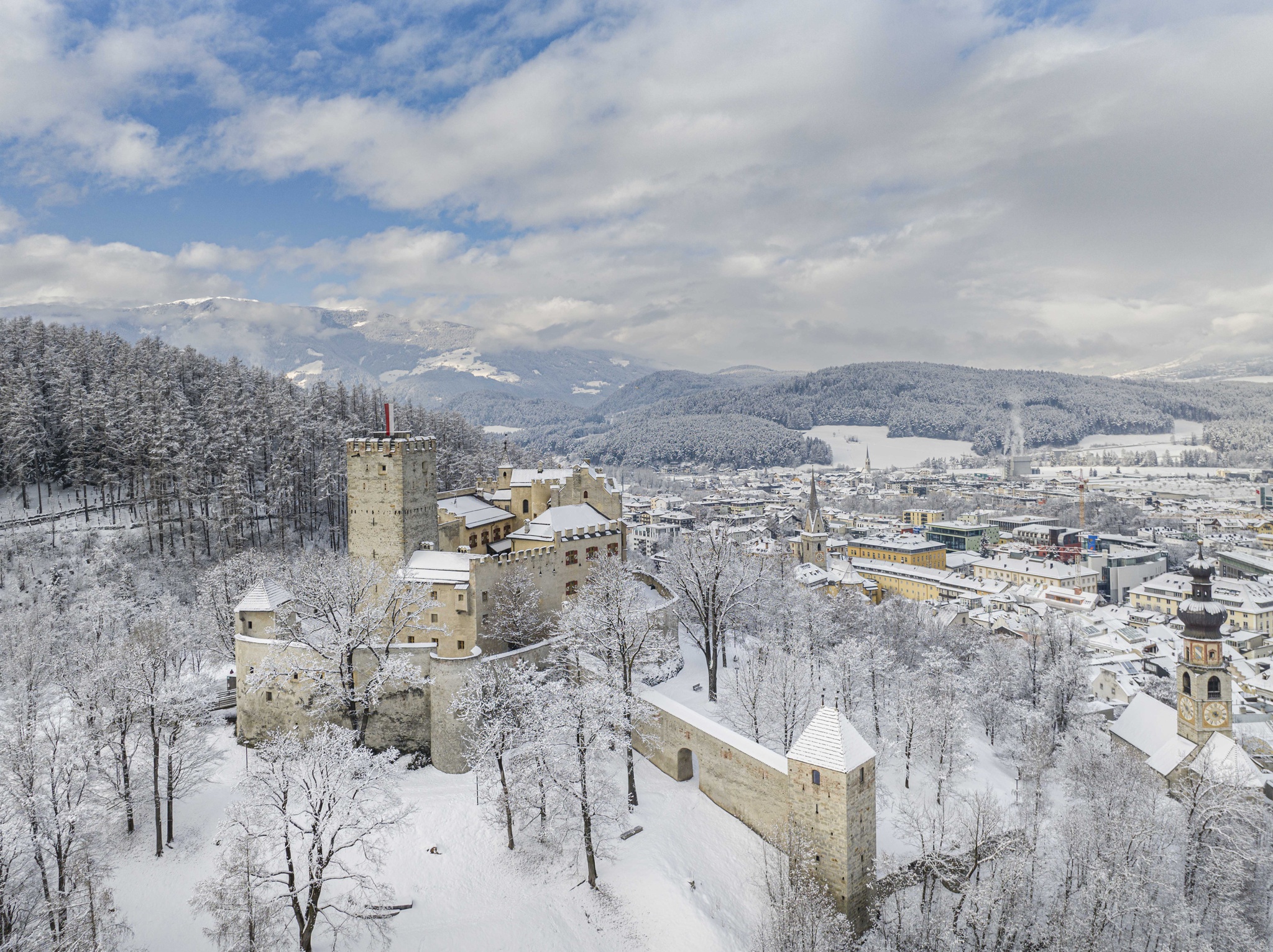 alpes,jogos-olimpicos-inverno,viagens,fugas,turismo,italia,