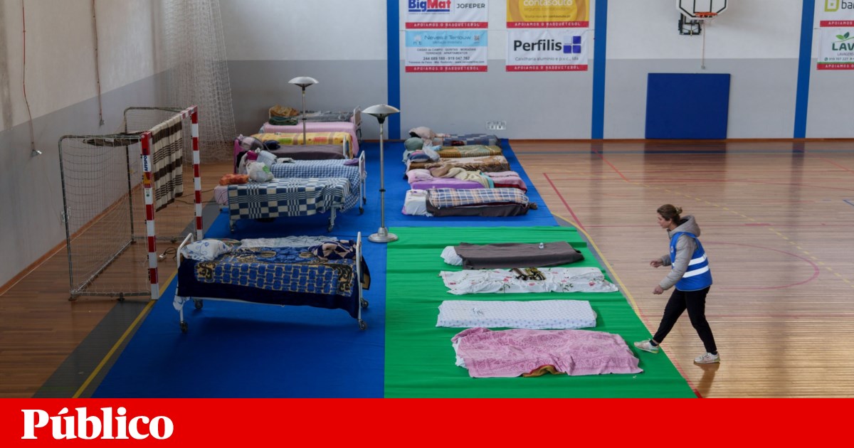 In the villages, the days and nights after the storm are supported by volunteers. "They're amazing"