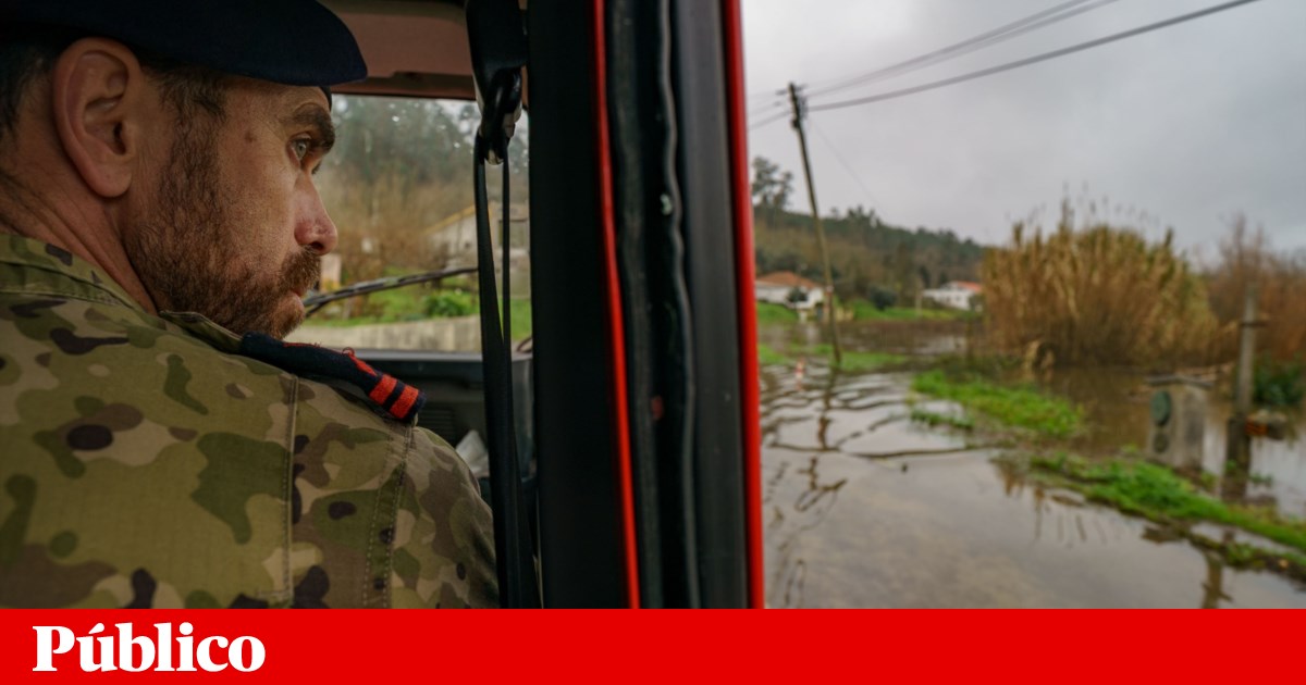 Mau tempo: homem resgatado da água em Estarreja | Estarreja Mau tempo: homem resgatado da água em Estarreja | Estarreja