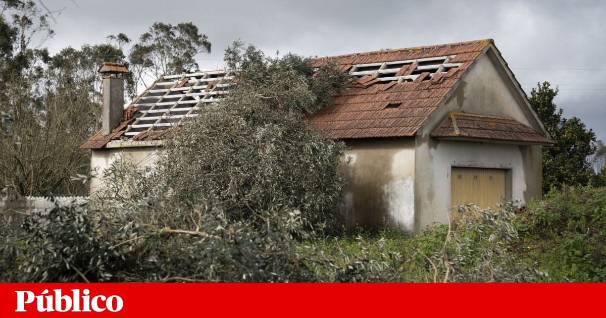 Mau tempo: homem que caiu quando ia reparar telhado em Pombal morreu no hospital | Mau tempo Mau tempo: homem que caiu quando ia reparar telhado em Pombal morreu no hospital | Mau tempo