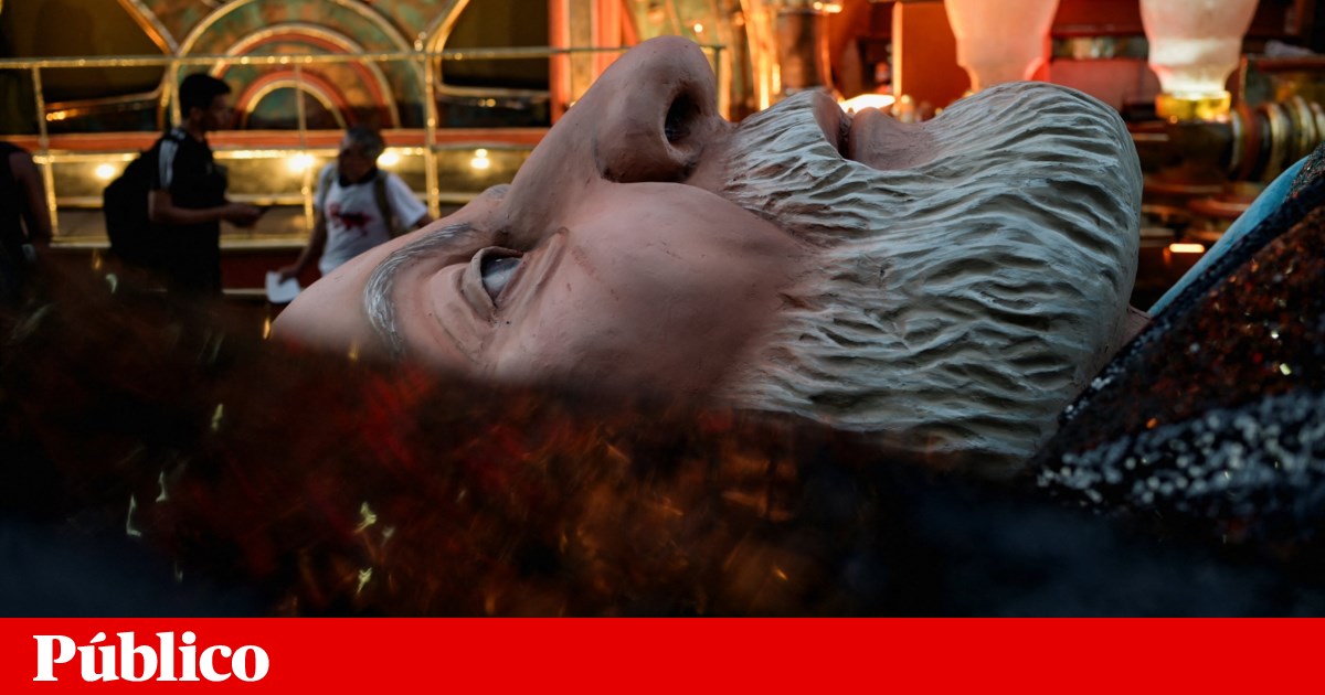 Homenagem a Lula da Silva no Carnaval do Rio causa polémica | Lula da Silva Homenagem a Lula da Silva no Carnaval do Rio causa polémica | Lula da Silva