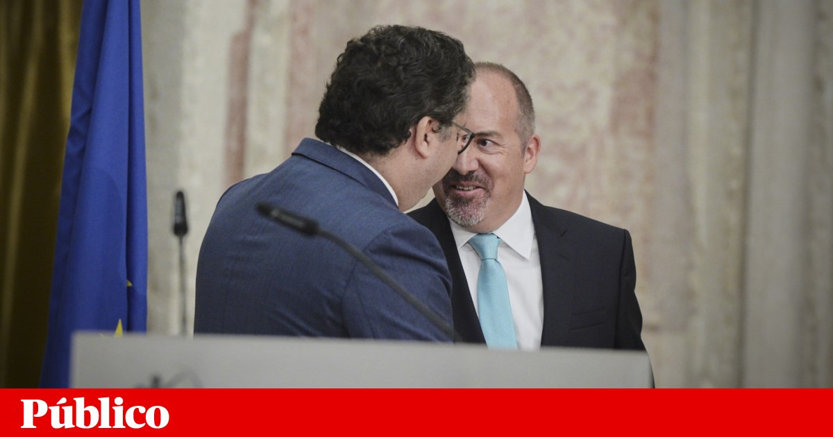 Governo mandou rever, mas salários do governador continuam a seguir a Função Pública | Banco de Portugal Governo mandou rever, mas salários do governador continuam a seguir a Função Pública | Banco de Portugal