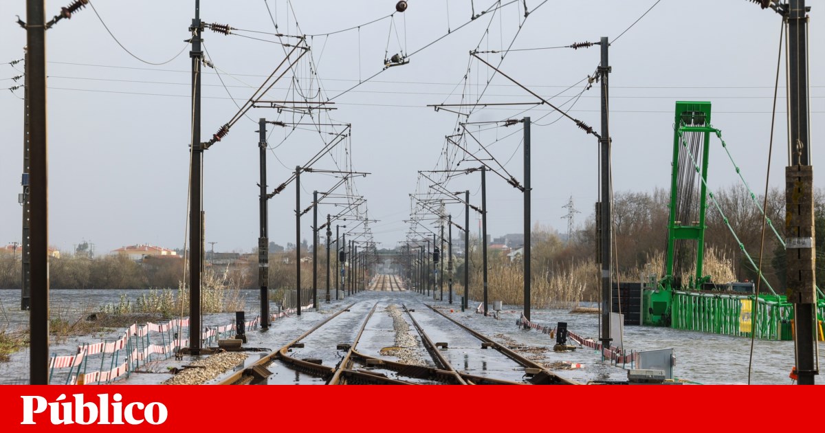 Mau tempo: várias linhas ferroviárias ainda com constrangimentos na circulação | Comboios Mau tempo: várias linhas ferroviárias ainda com constrangimentos na circulação | Comboios