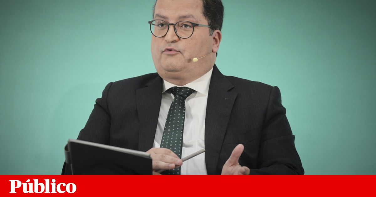 Finance Minister under observation at Santa Maria Hospital