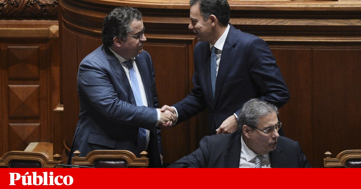 S&P maintains Portugal's rating but improves outlook