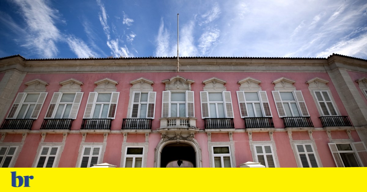 Brazilians lose postal visa option from April