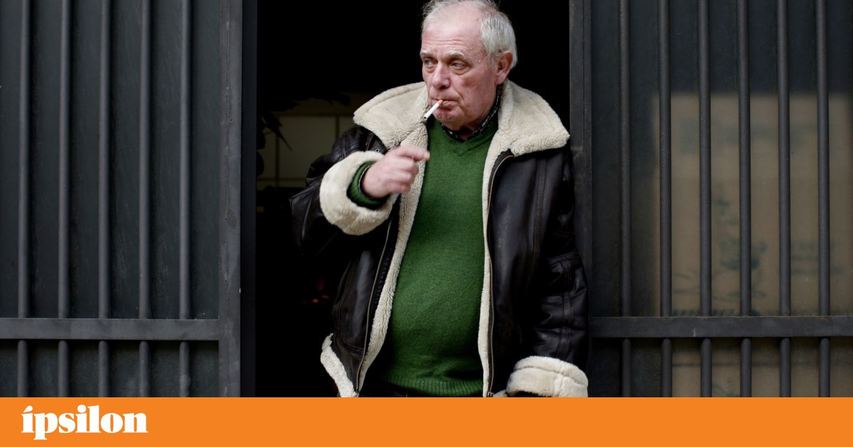 “É mesmo muito fodido ser homem” — carta ao meu irmão acidental António Lobo Antunes | Crónica “É mesmo muito fodido ser homem” — carta ao meu irmão acidental António Lobo Antunes | Crónica