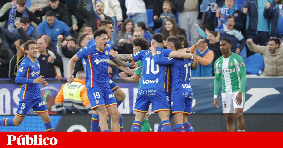 Kiko Femenía esteve em Barcelona, em Madrid e em lado nenhum | Futebol internacional Kiko Femenía esteve em Barcelona, em Madrid e em lado nenhum | Futebol internacional