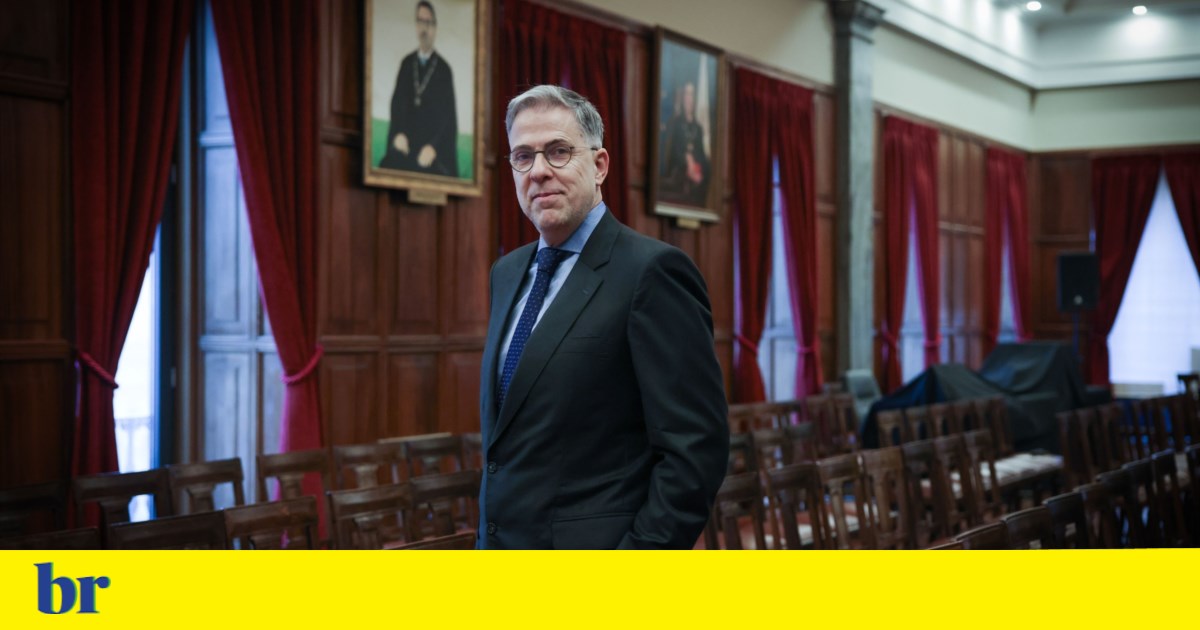 Bar Association proposes specialized court for 200,000 immigration cases