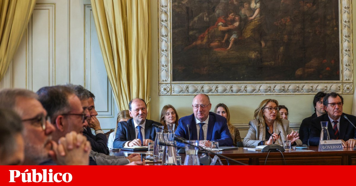 Time bank, outsourcing, and fixed-term contracts hinder UGT in labour agreement