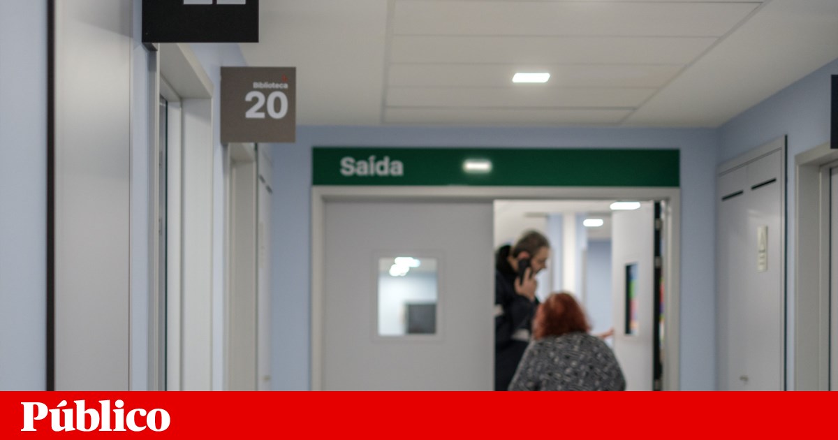 Having health insurance is the main factor for using a family doctor outside the NHS