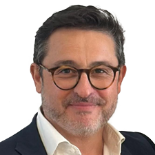 Training AI at the expense of writers: the inversion of a right