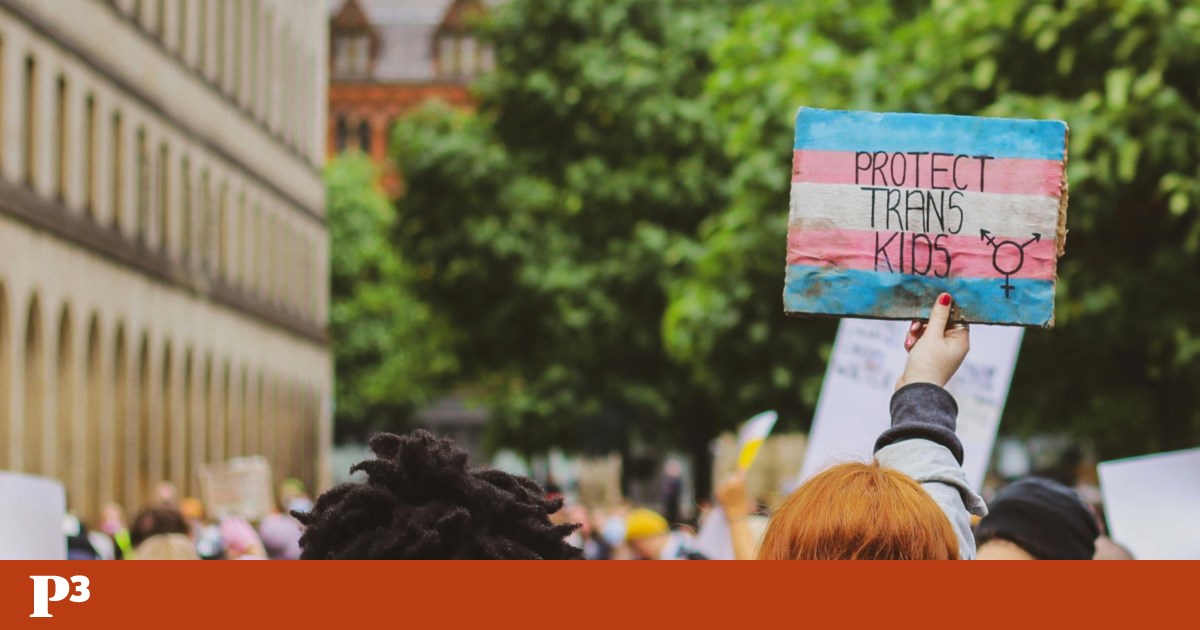 Let doctors treat illnesses and let trans people handle their own dignity