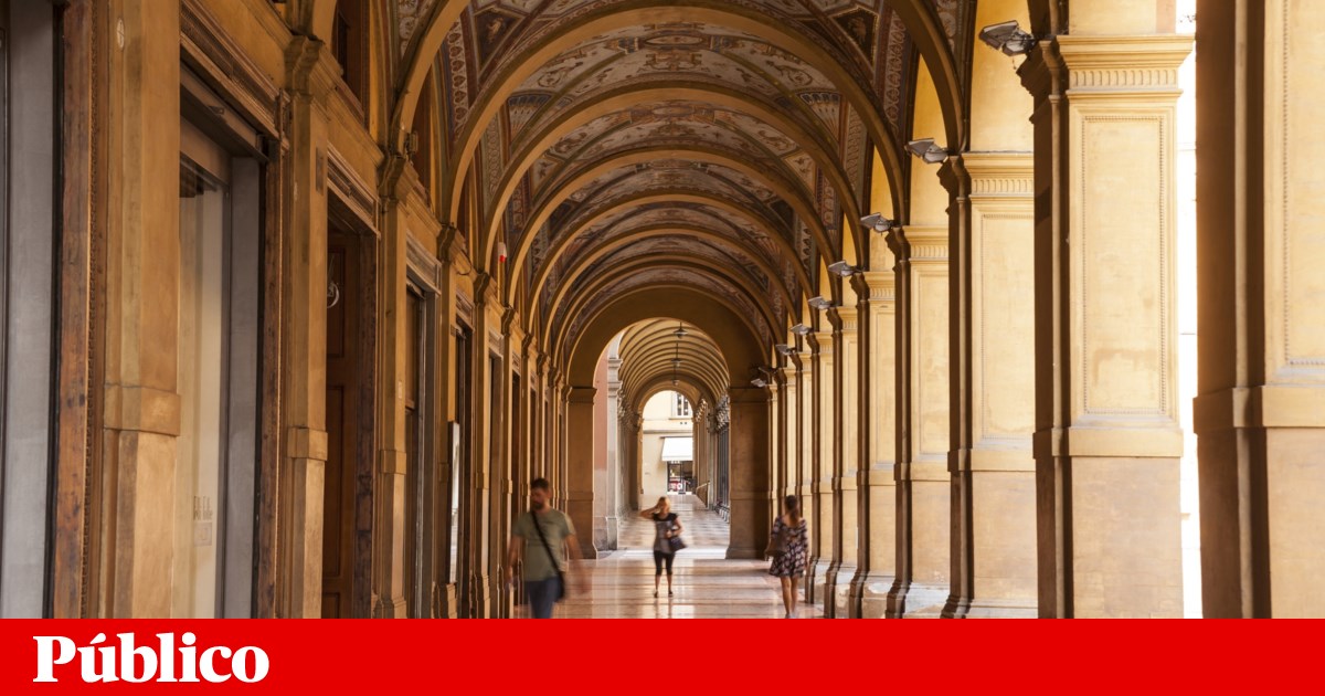 Arcaded streets