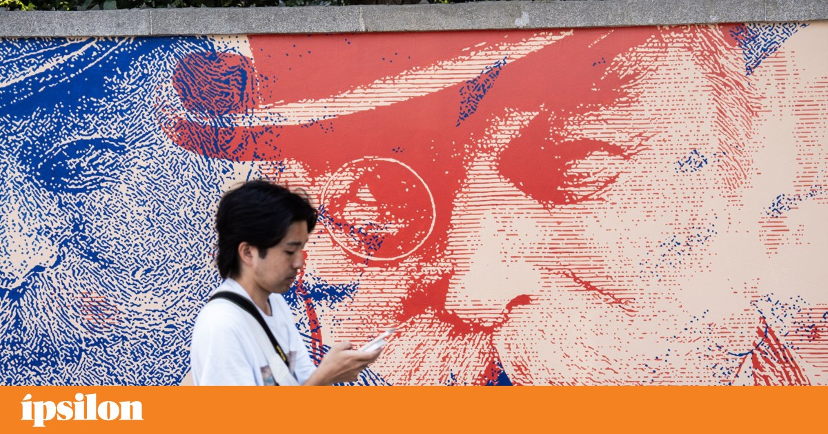 Camilo: “A realist in the midst of a romantic outbreak”