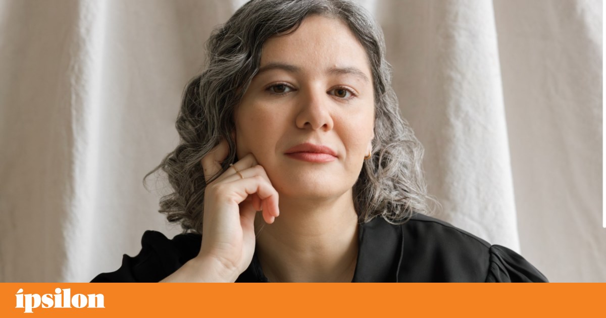 Bruna Dantas Lobato is the guest for the April Reading Meeting
