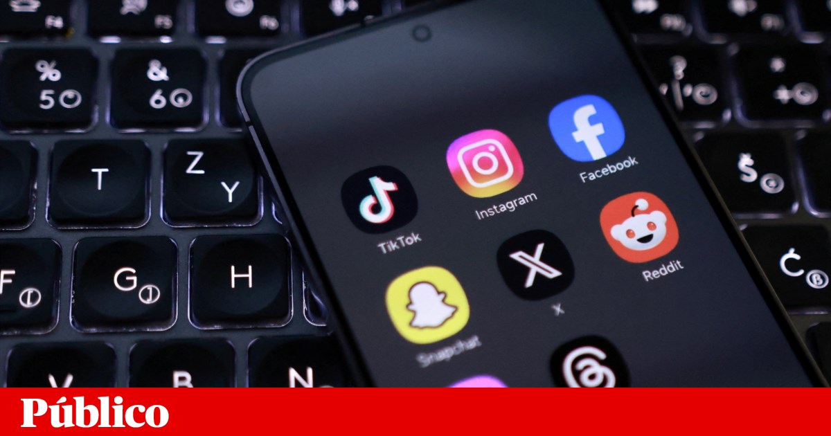 Control your mobile phone via Windows without taking your hands off the keyboard