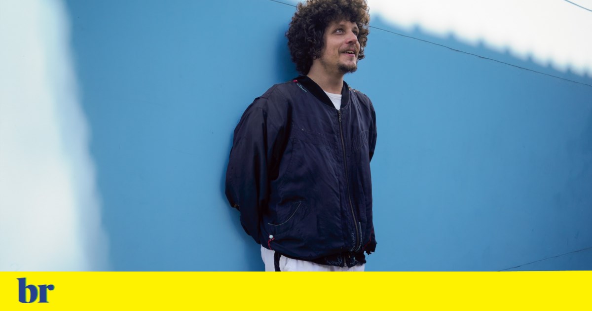 Chico Chico to perform in Portugal on his first European tour