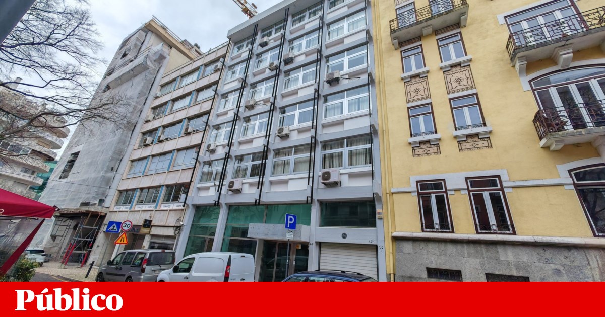 First state public auction yields 21 million, almost entirely from two buildings in Lisbon