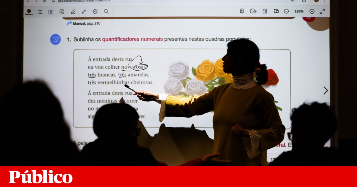 Teacher recruitment competition has over eight thousand vacancies, 24% fewer than last year