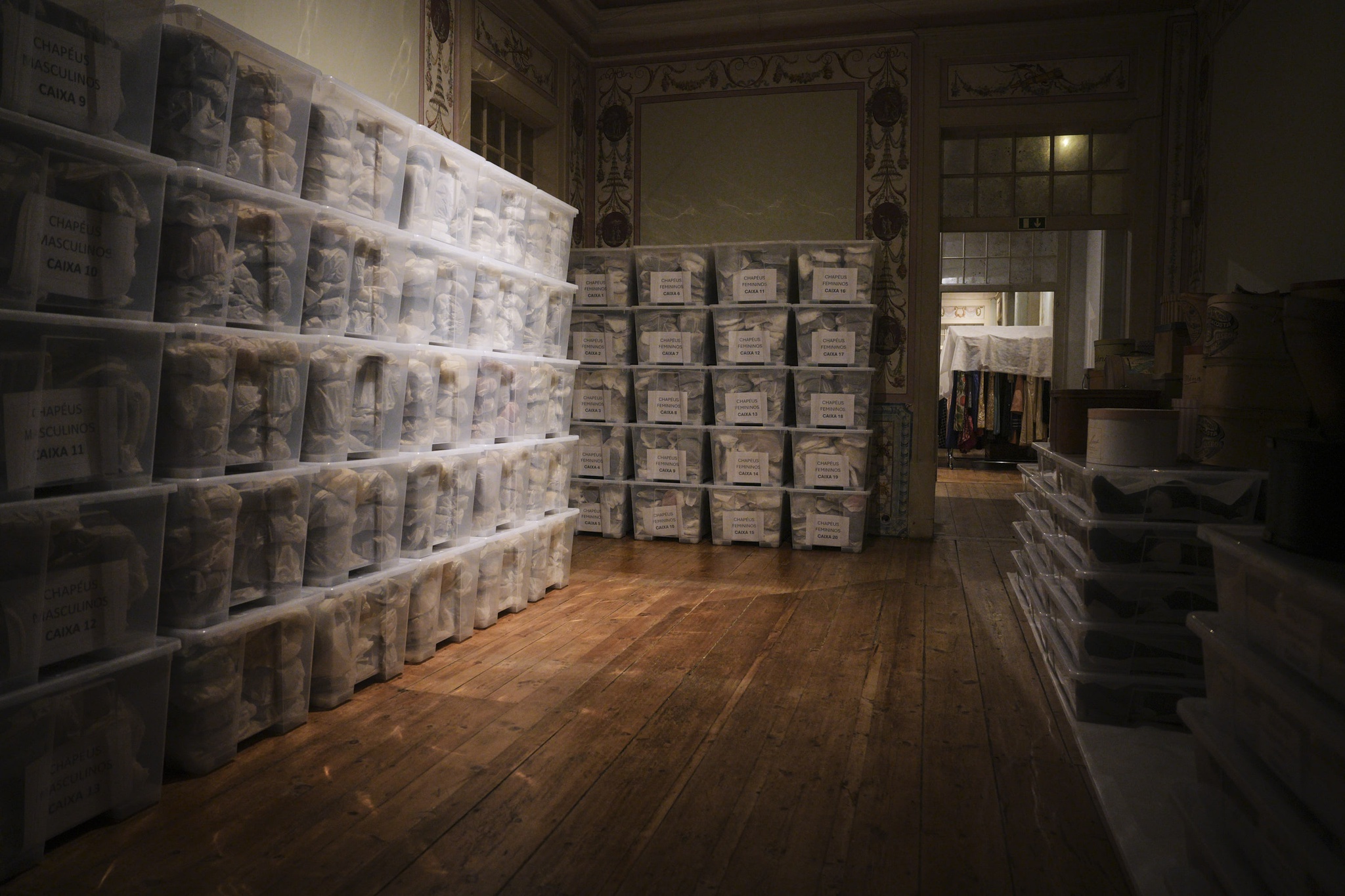 RG Rui Gaudêncio - 26 Março 2026 - Portugal, Lisboa - O Museu Nacional do Traje no Lumiar em Lisboa, encontra-se temporariamente encerrado para obras de requalificação no Palácio Angeja-Palmela integrado na Quinta do Monteiro-Mor. Toda a exposição de longa duração está a ser inventariada e empacotada. Público