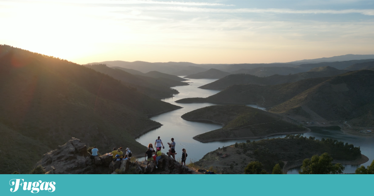 Hiking: solo or at festivals, the order is to hit the trail