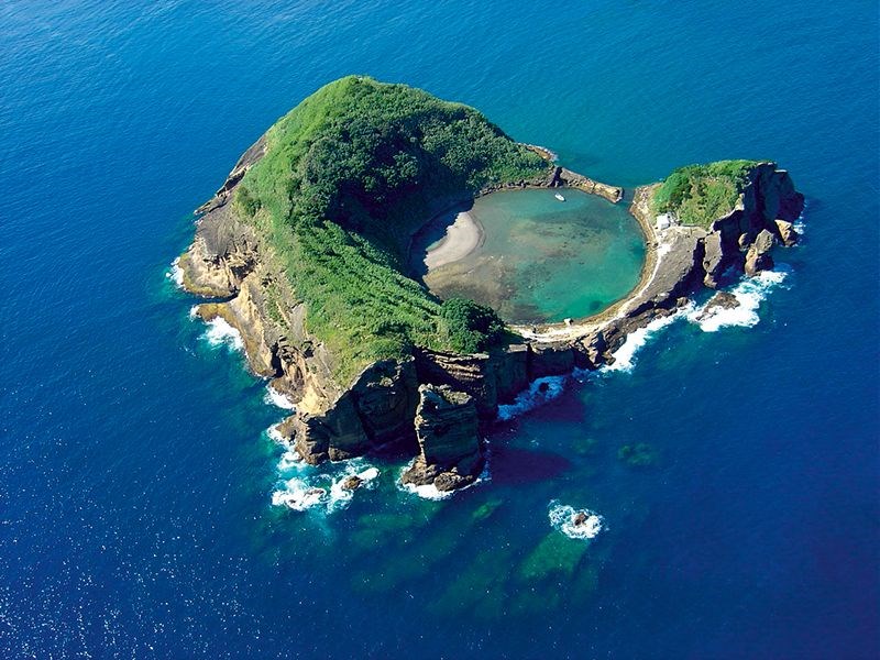 Azores reopens Vila Franca do Campo islet for swimming, bringing total to 88 bathing areas
