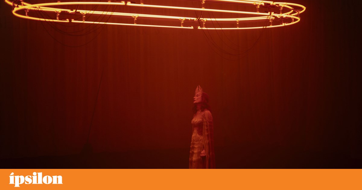 Stages of the week: Abril, Malangatana and Bérénice for eternity