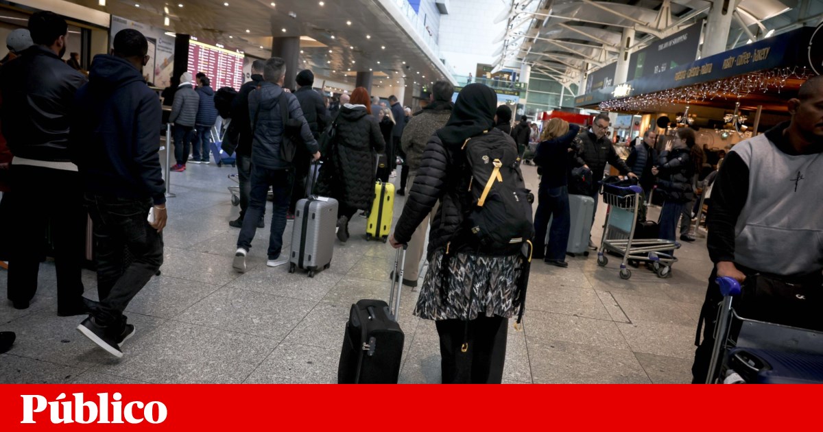 Biometric data collection resumed in the early afternoon at airports