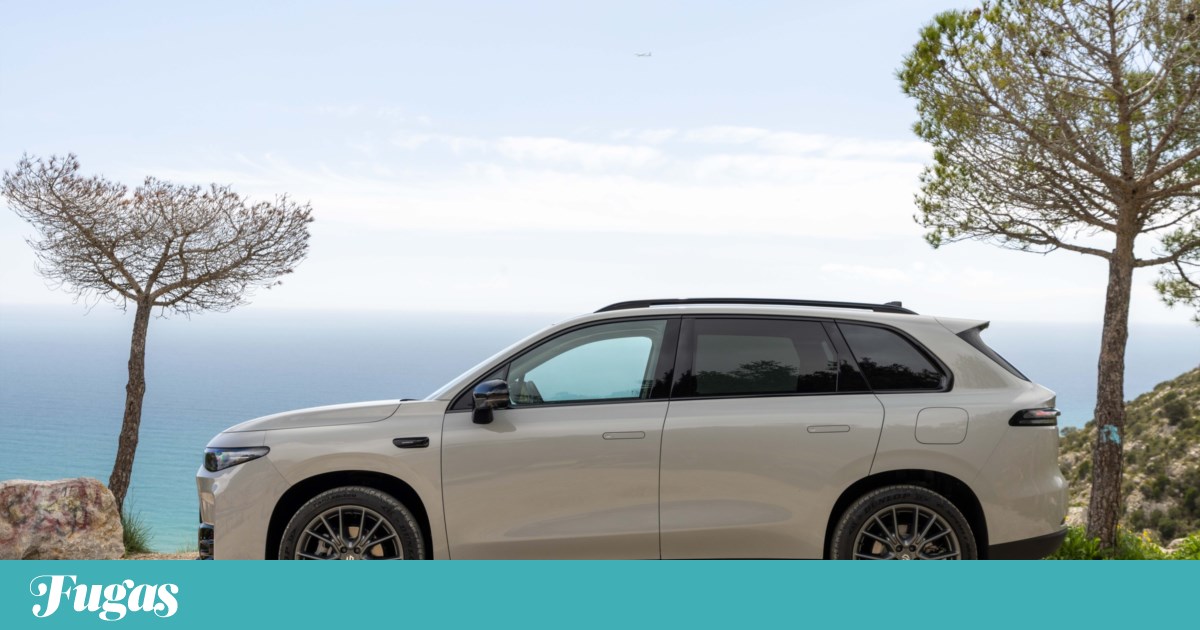 Leapmotor C10 REEV, an 'electric' car to end range anxiety