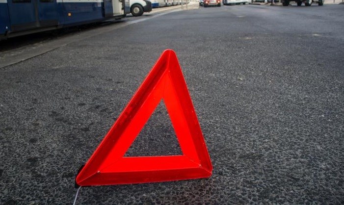 One dead and two seriously injured in car crash near Monforte