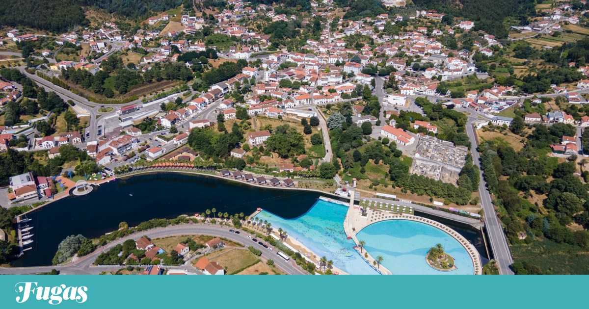 Once it recovers from the storm, Praia das Rocas guarantees summer and waves