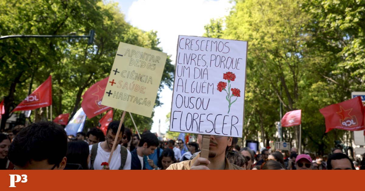 In April, a Thousand Posters! This archive aims to preserve messages of freedom