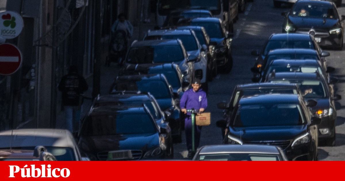 Porto to study safety and impact of e-scooters following young person's death in accident